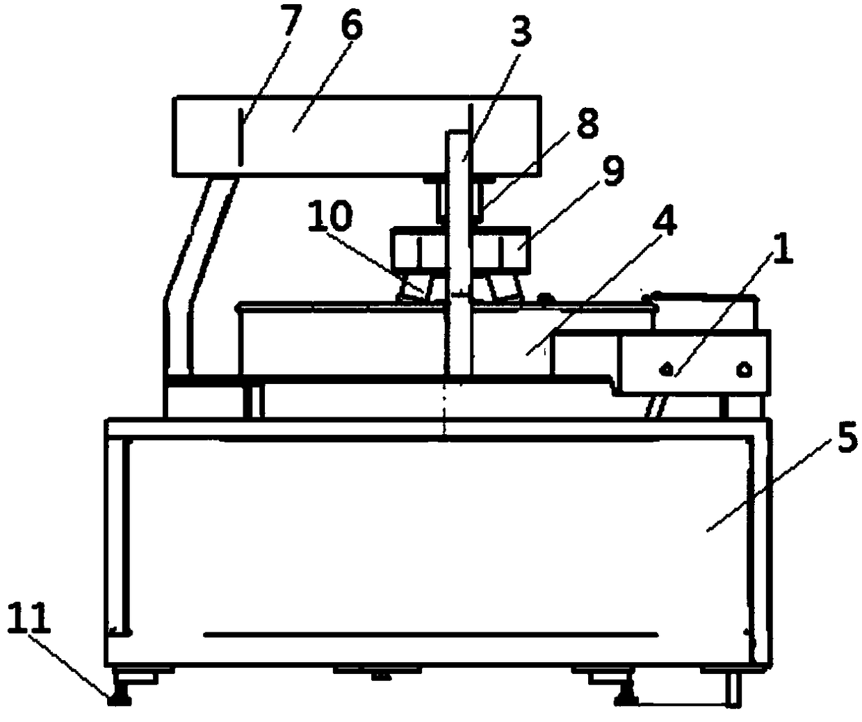 An electromagnetic induction self-turning heating frying pan