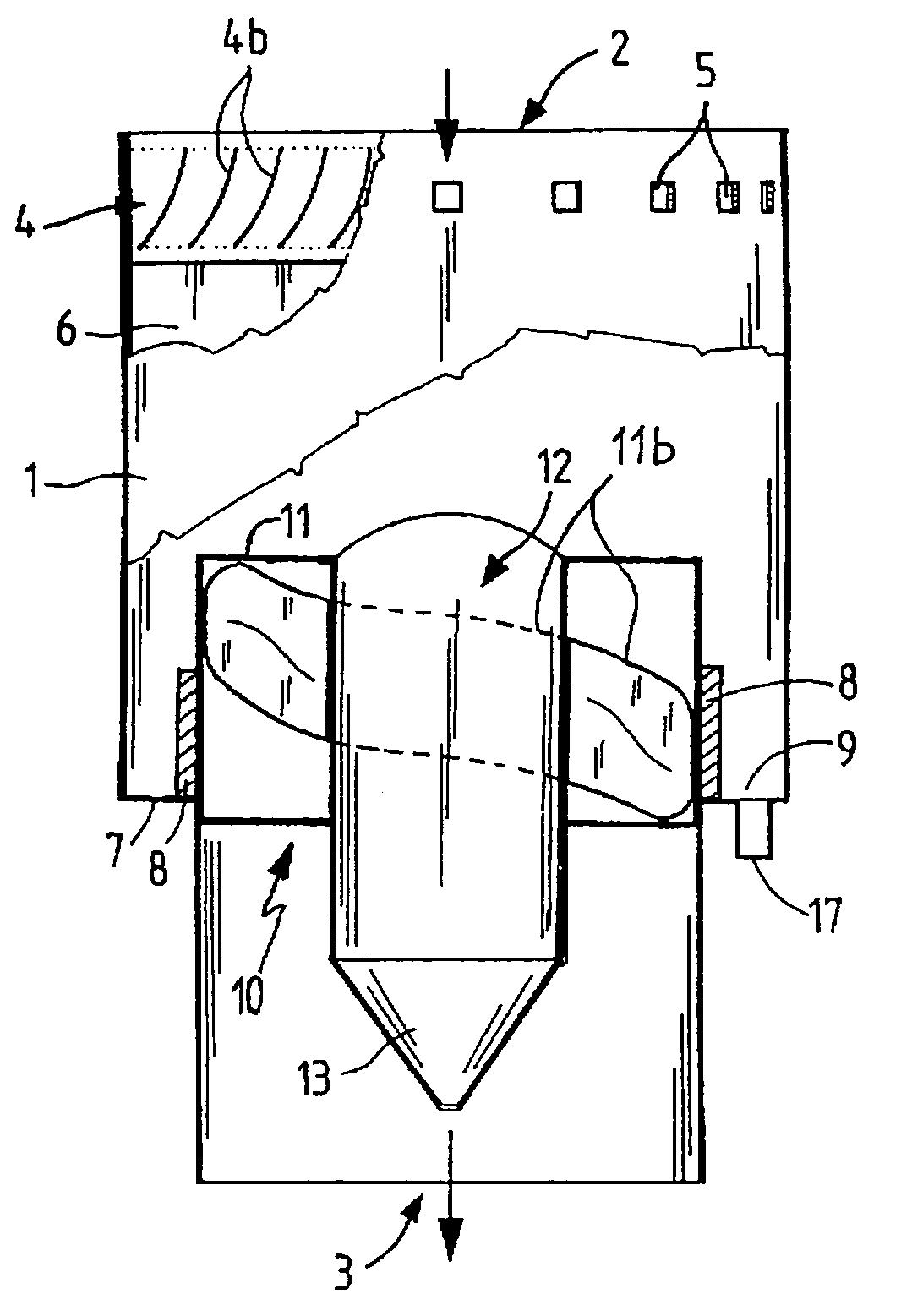 Apparatus for separating particles from a flowing medium