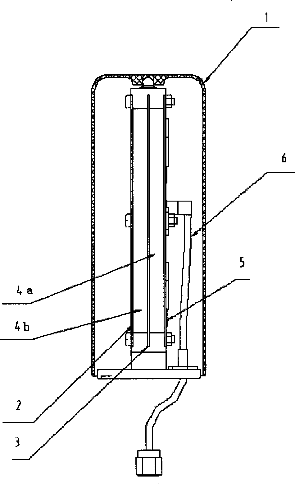 Power feed stacked microstrip antenna array with circular polarized wide-band capacitor compensating probe