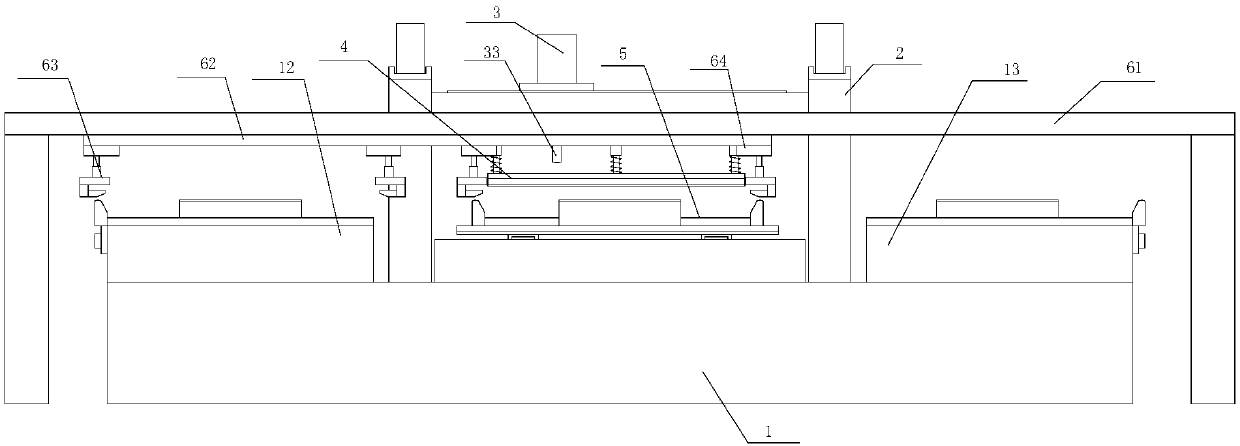 Hanging tag perforating device automatic loading and unloading