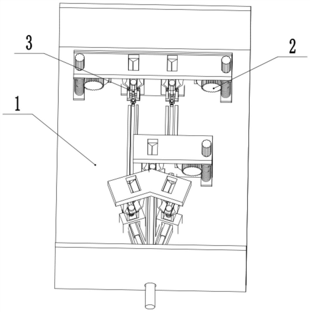 A manual locking anti-shock socket