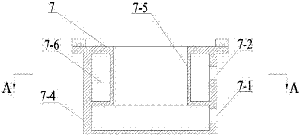 A circular air supply vertical foam generating device