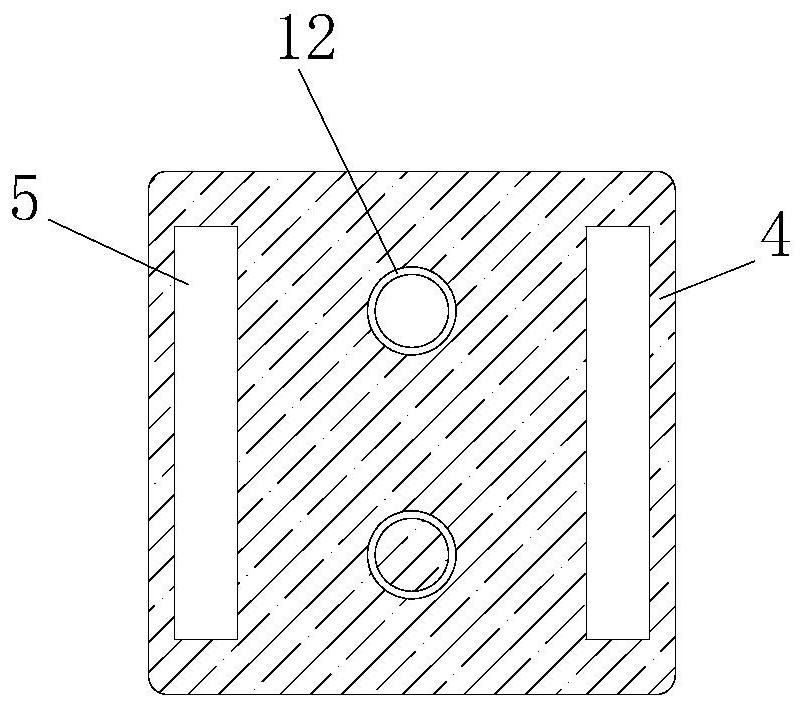 Slurry mixing device for non-woven fabric production