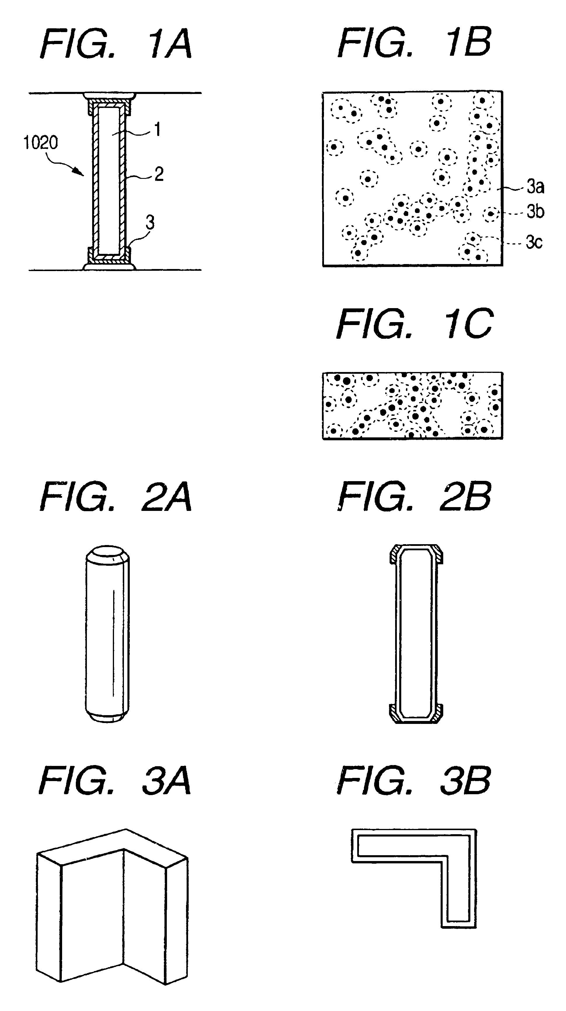 Electron beam apparatus and spacer for reducing electrostatic charge