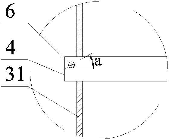 Device and method for protecting evaporation tank against large salt blocks