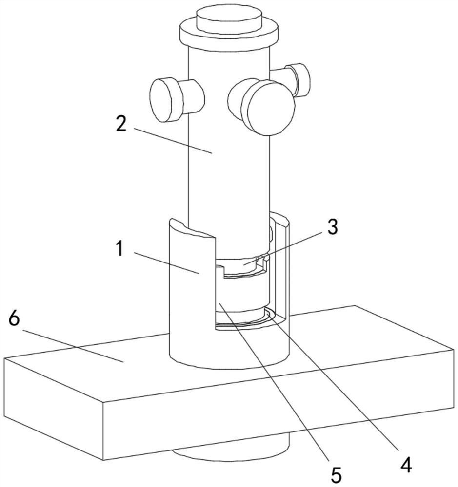 Device for preventing fire hydrant from being damaged by impacting