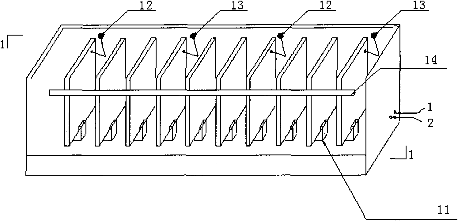 Electrolytic equipment for sewage treatment by EFT