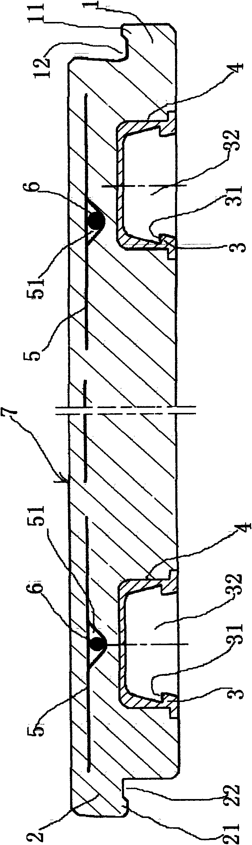 Decorated panel and connecting structure thereof