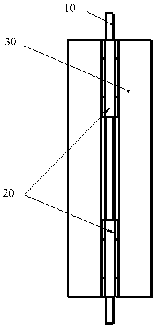 Cold shield structure for low-temperature transportation pipeline