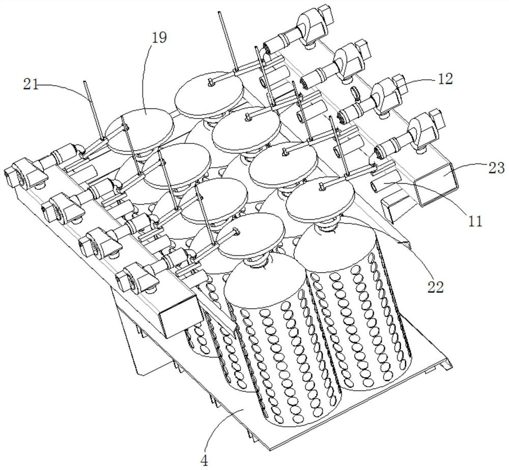 A kind of cloth bag dedusting equipment and using method thereof