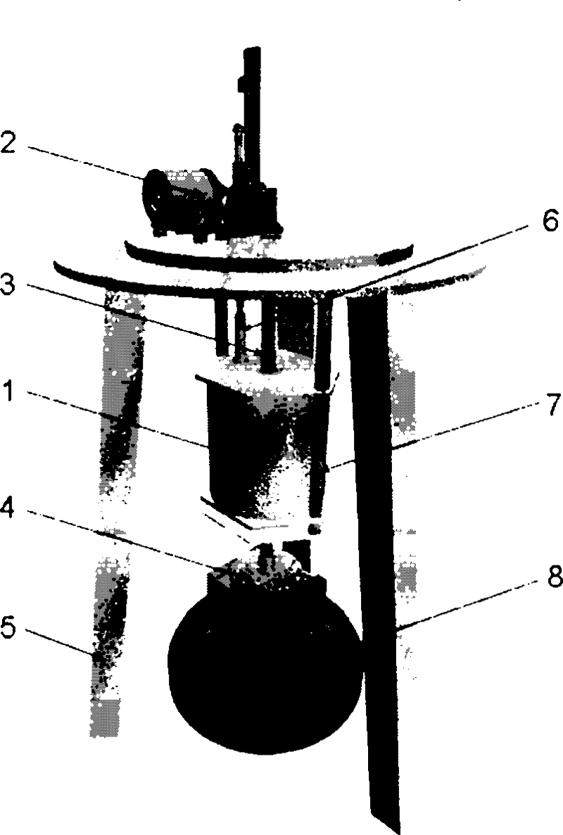 Crystal growth apparatus and method under vibration field