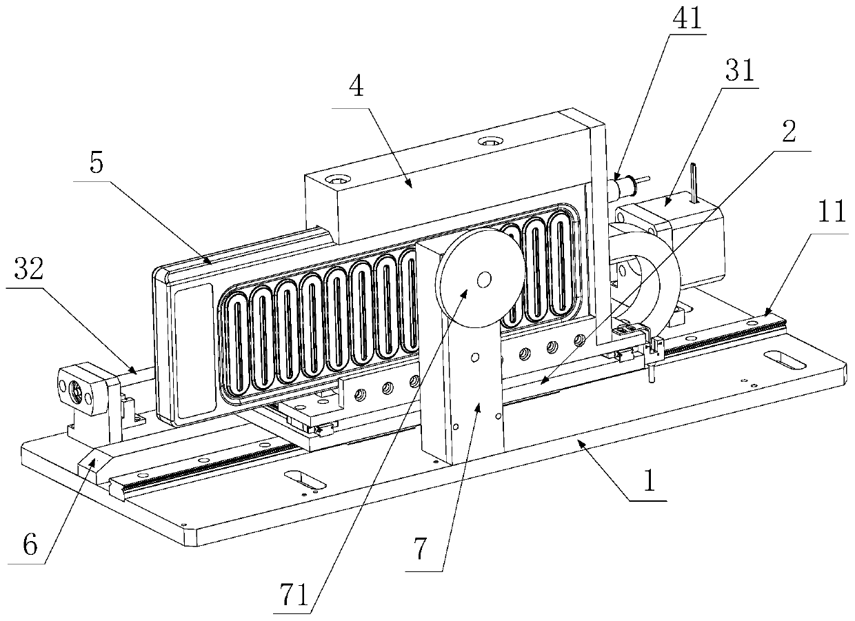 Cassette type liquid extracting device applied to low-temperature sterilization equipment