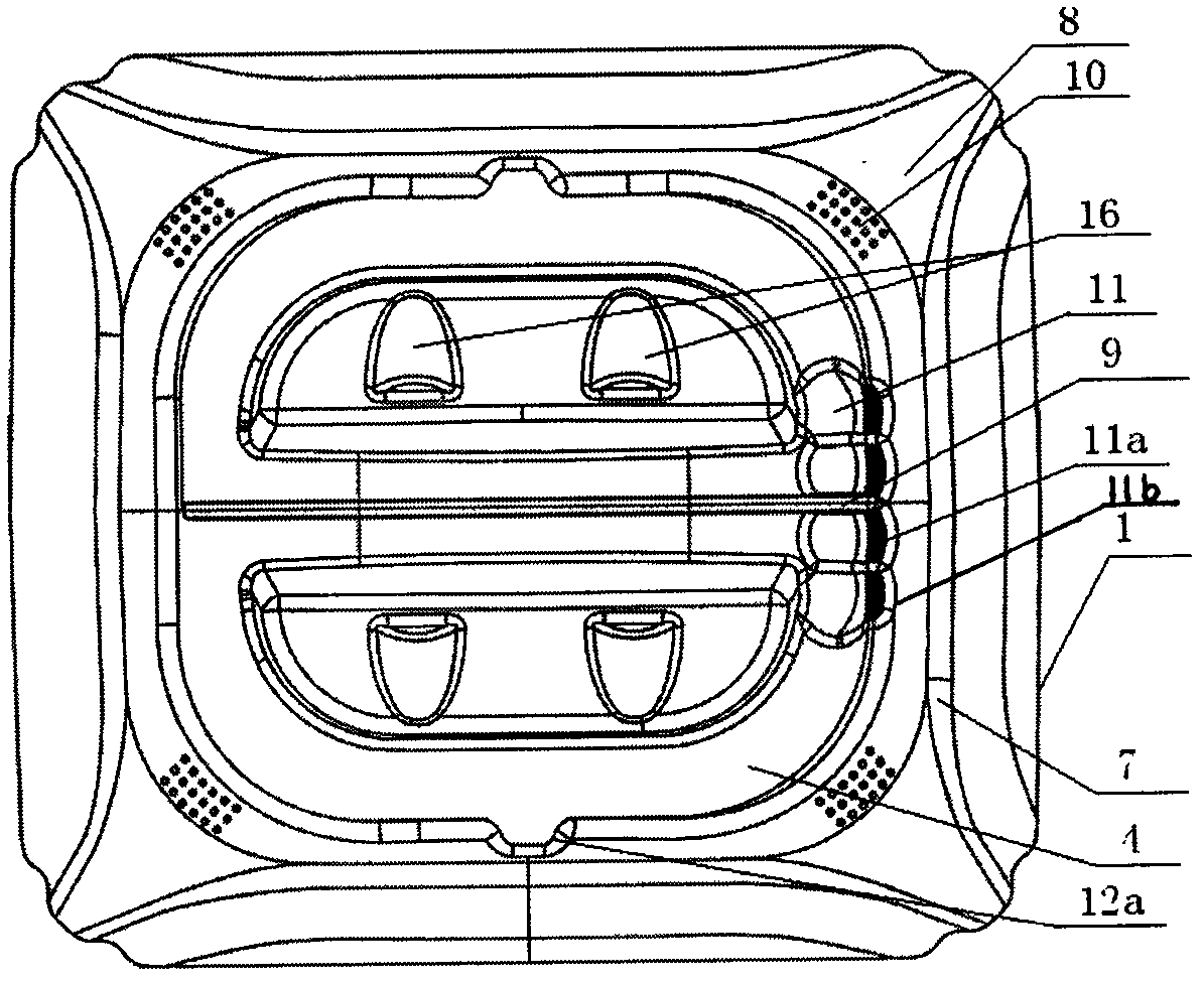 Environment-friendly packaging barrel for residual-free chemical material liquid