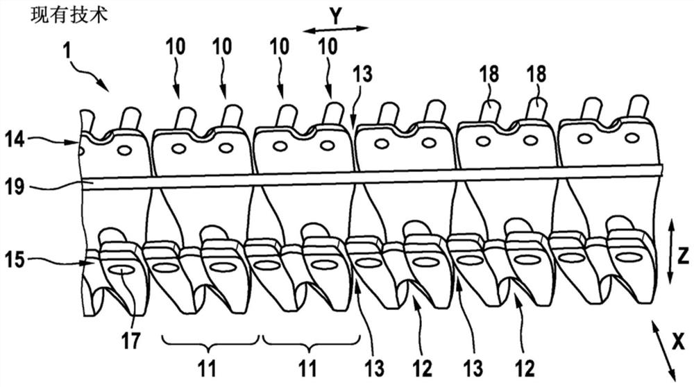 Hook connector arrangement for conveyor belt and conveyor belt having same