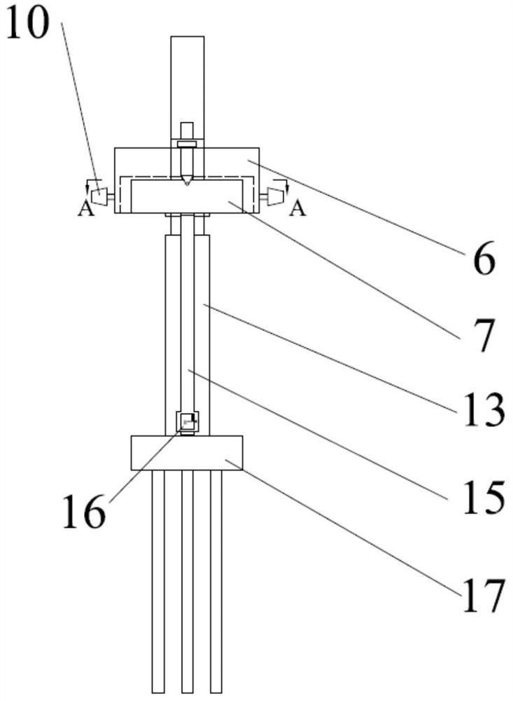 Rotary measuring scale device capable of realizing accurate hole distribution in blasting construction and hole distribution method