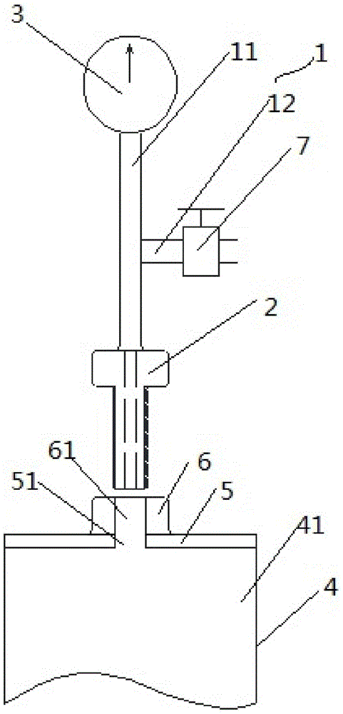 Detection device for detecting tightness of freezing pipe
