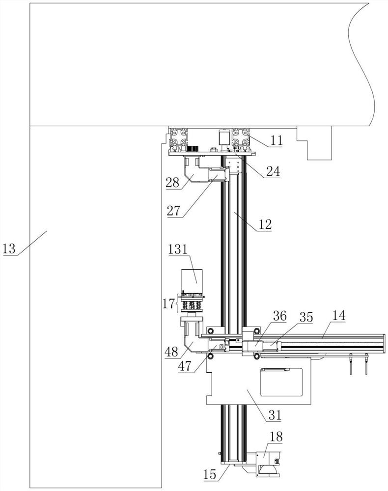 Equipment for automatically assembling and disassembling spinning components