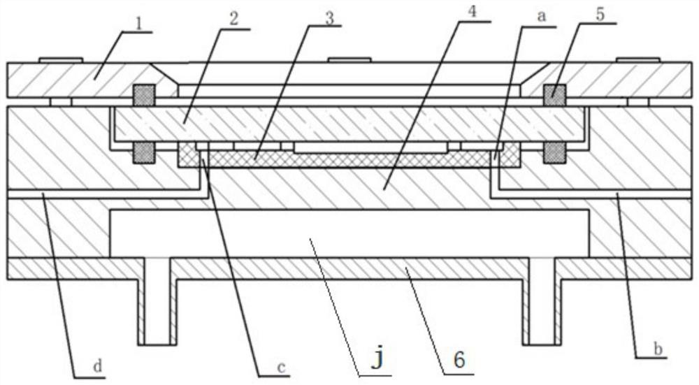 Reactor and method for preparing methanol by directly oxidizing methane through gas-solid phase continuous photocatalysis