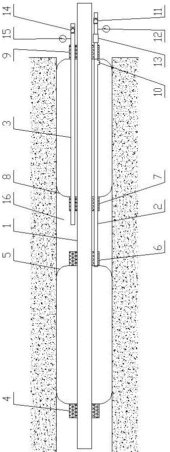 Coal mine two-end gas plug and middle water seal layer penetrating drill hole sealing device and method