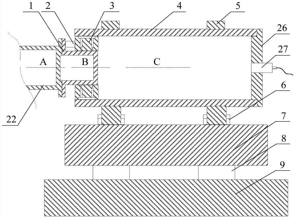 Pistonphone with gap sealing structure and adjusting method thereof