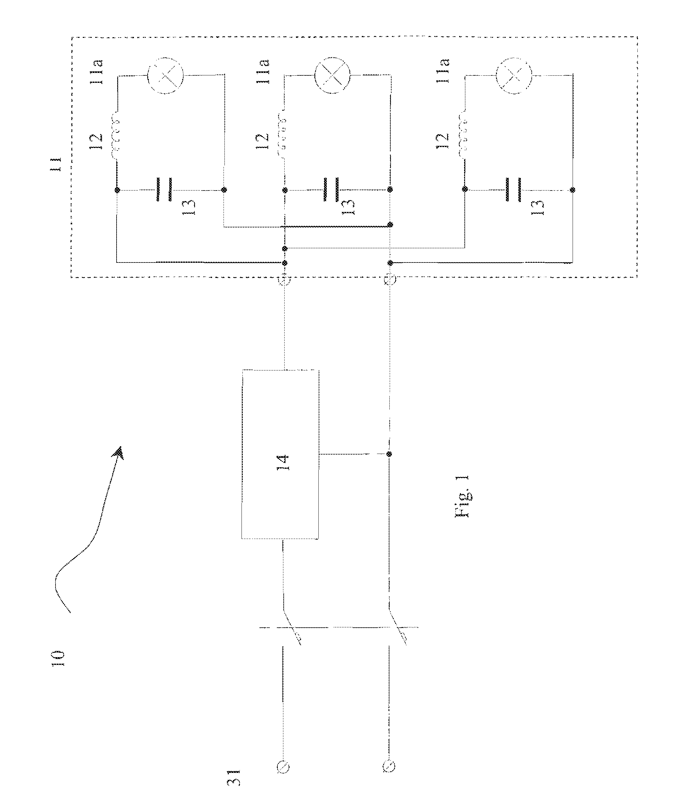 Centralized control device for controlling the application of voltage to a load provided with a power factor correction capacitor