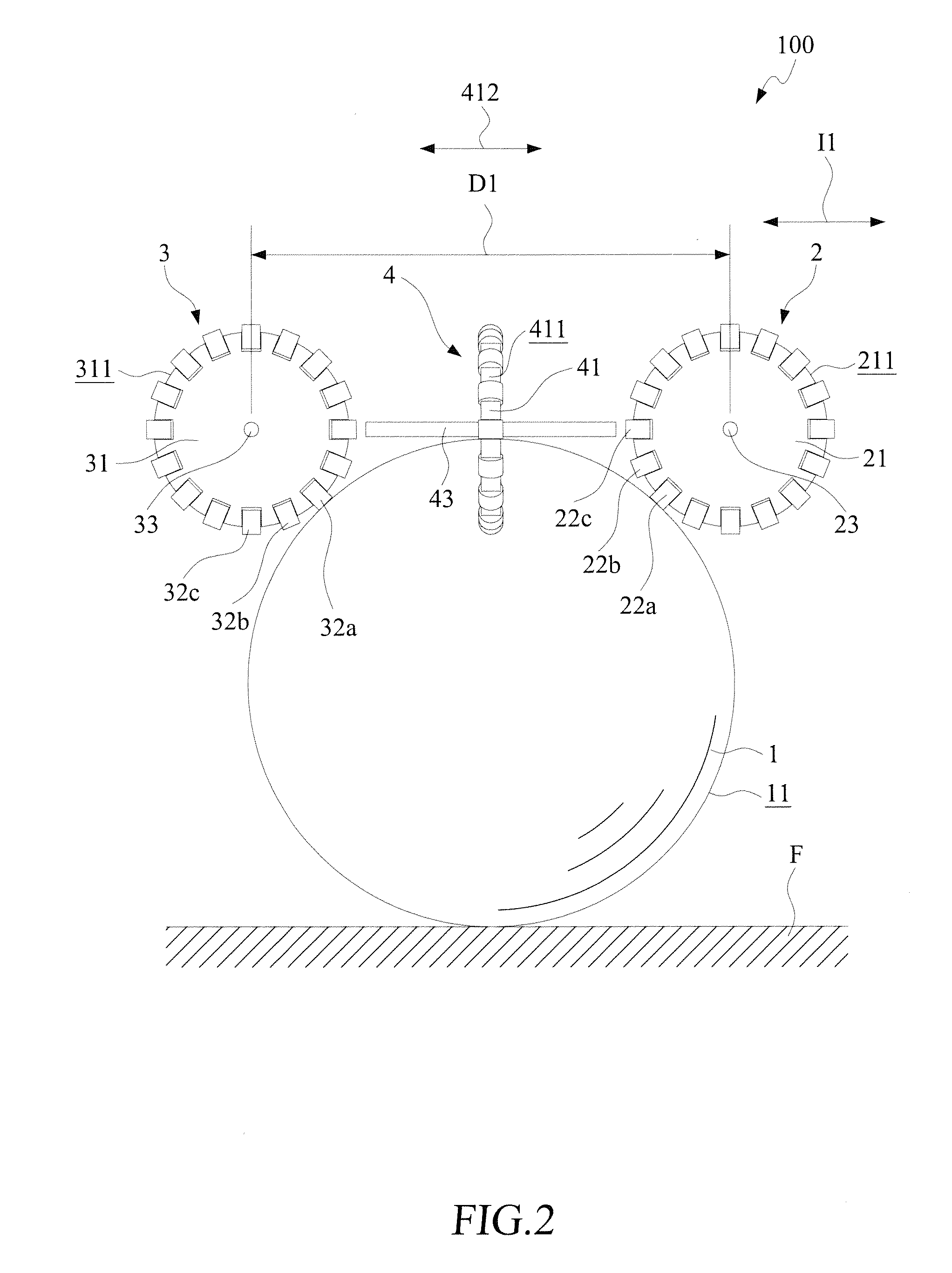 Omni-wheel based driving device with enhanced main wheel structure