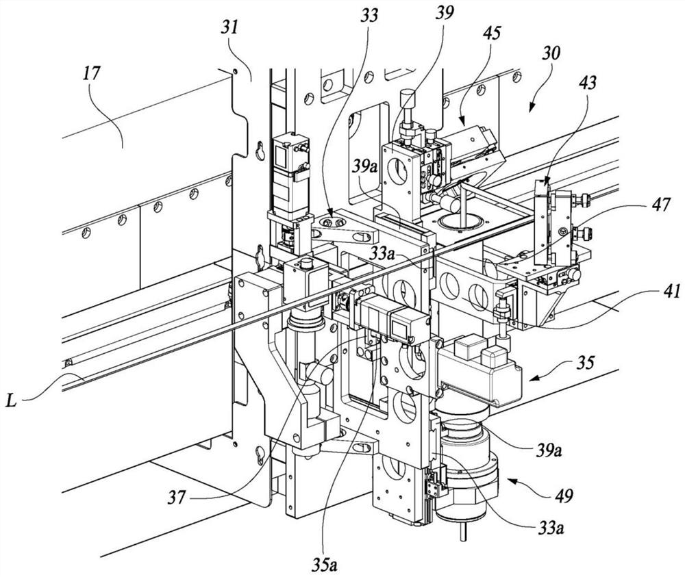 Interpolation mechanism for laser scribing device and scribing device using the interpolation mechanism