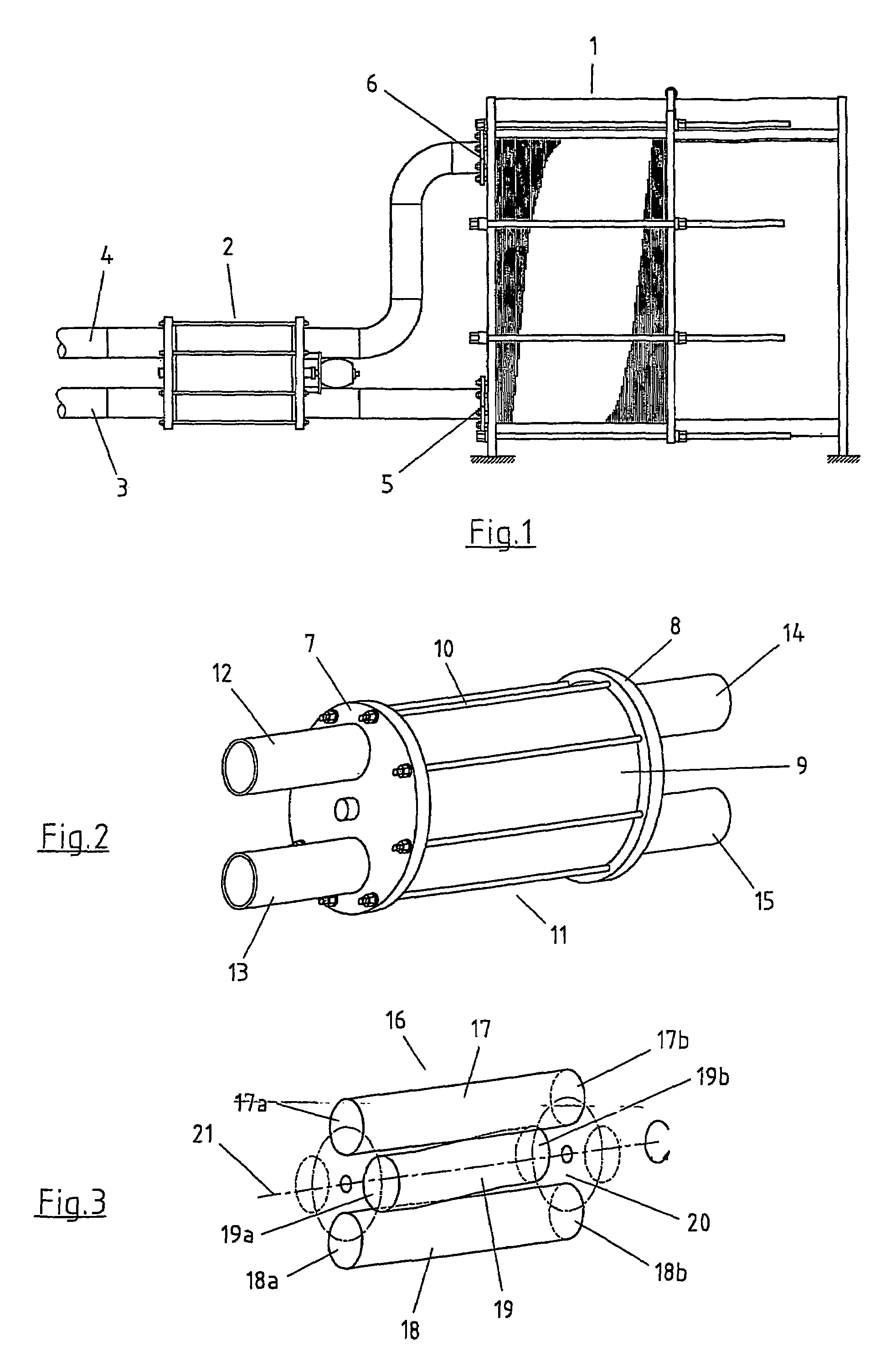 Valve for changing the direction of flow of a fluid in pipe conduits
