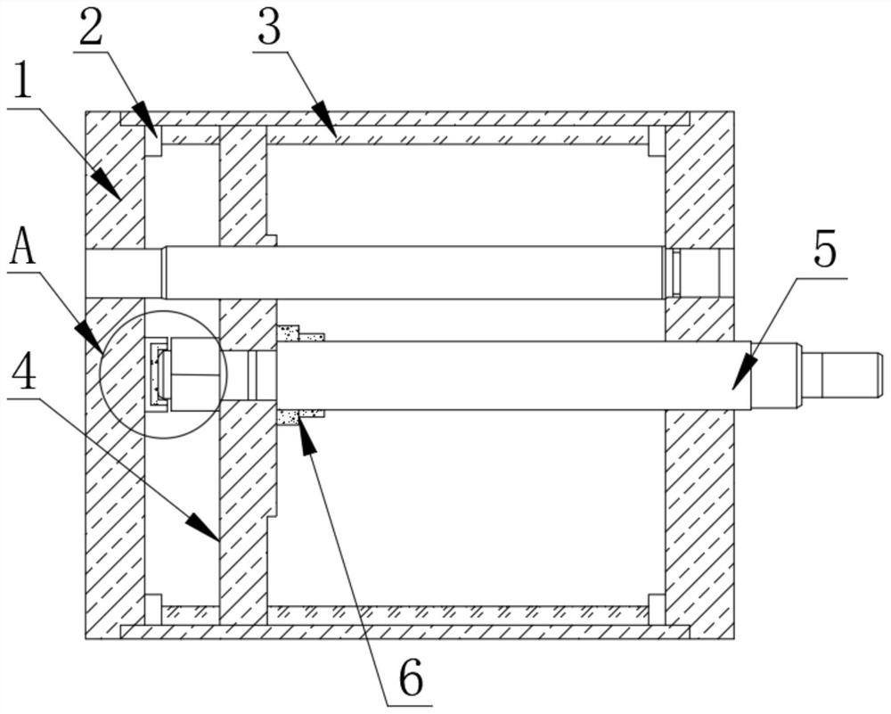 Heavy four-column pull rod air cylinder