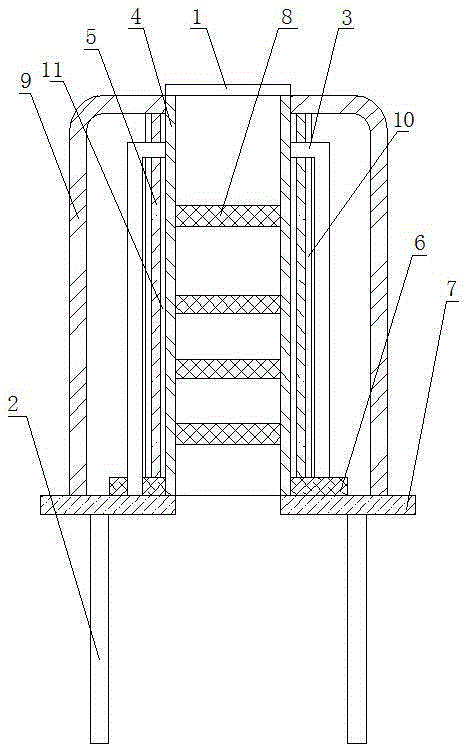 Small-sized waste heat and solar energy multifunctional hybrid power generation device