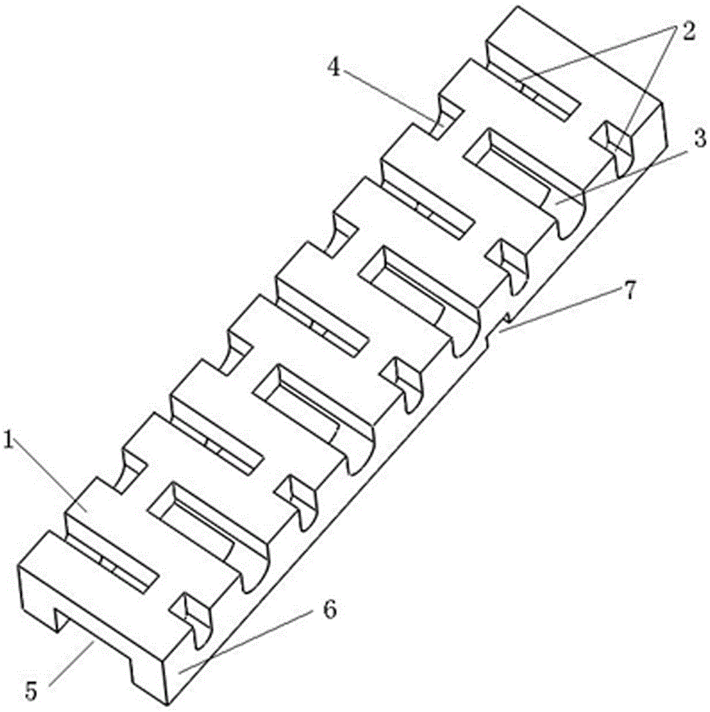 Positioning insulation plate for cathode bar and anode bar of electrolytic bath