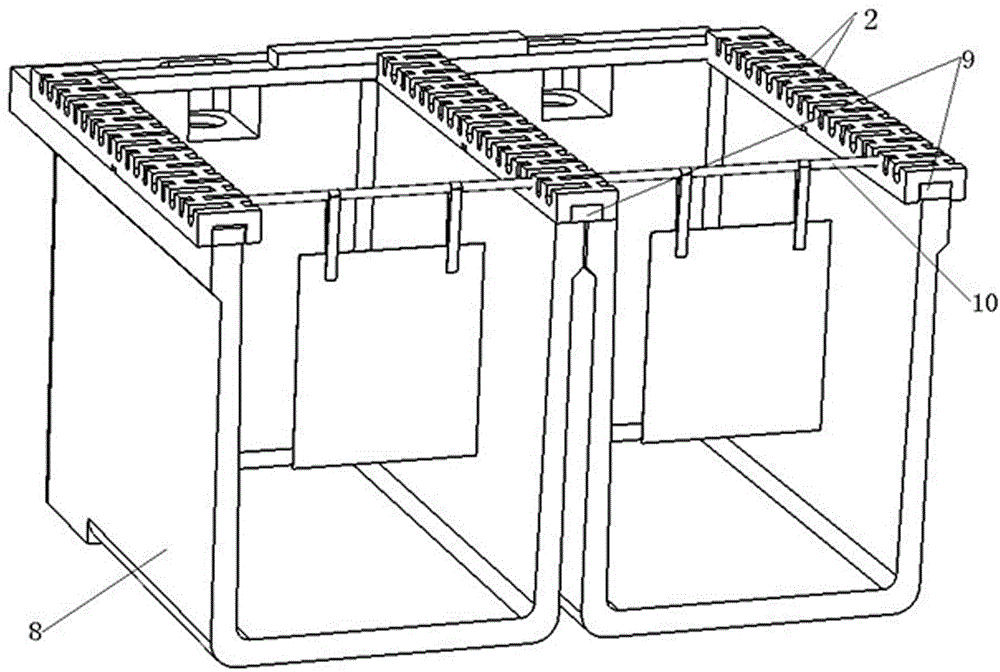 Positioning insulation plate for cathode bar and anode bar of electrolytic bath