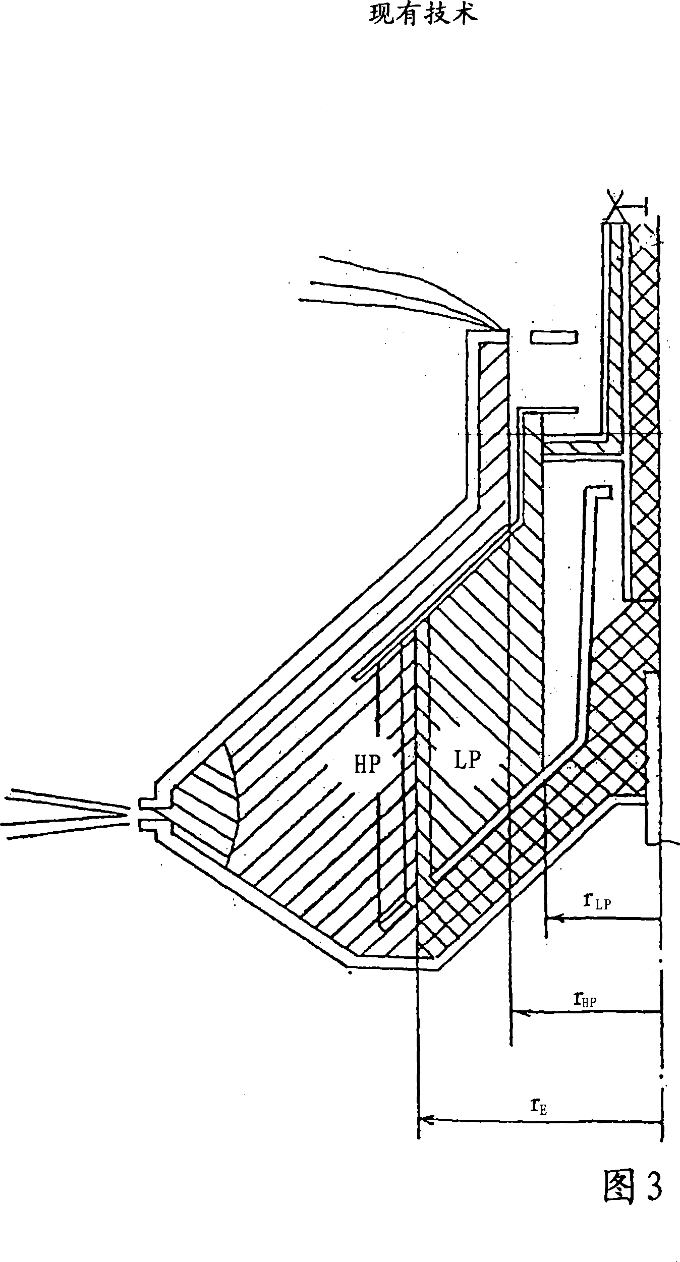 Three-phase separator comprising a skimming disc and solid discharge orifices