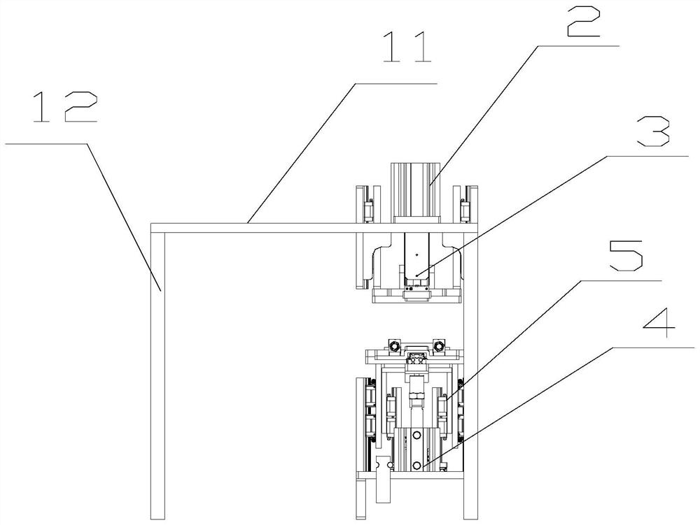 Soft package battery side voltage detection device and side voltage detection method