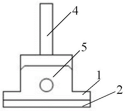 Low temperature plasma ignition device for internal combustion engine and internal combustion engine