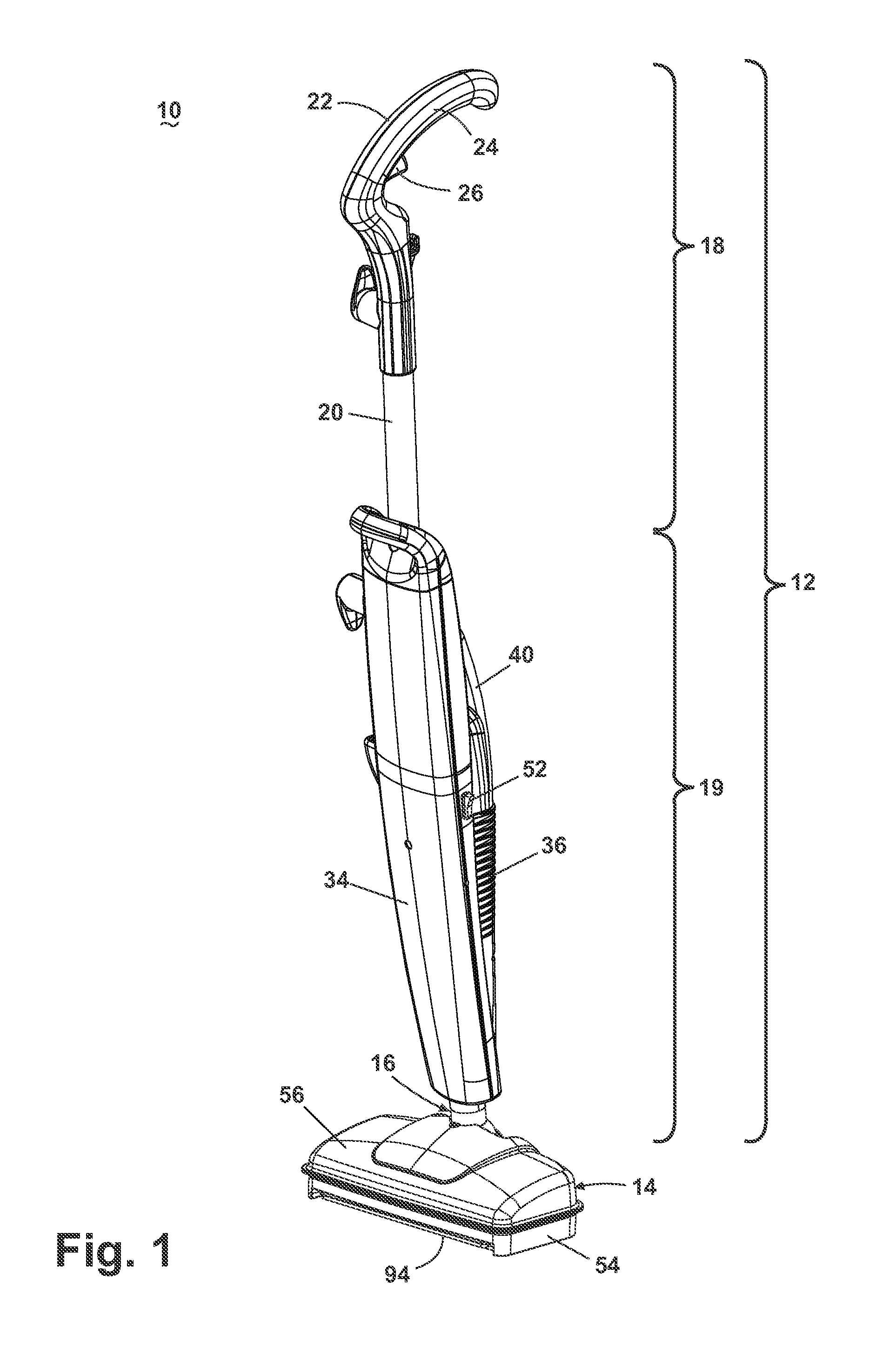 Steam mop with shuttling steam distributor