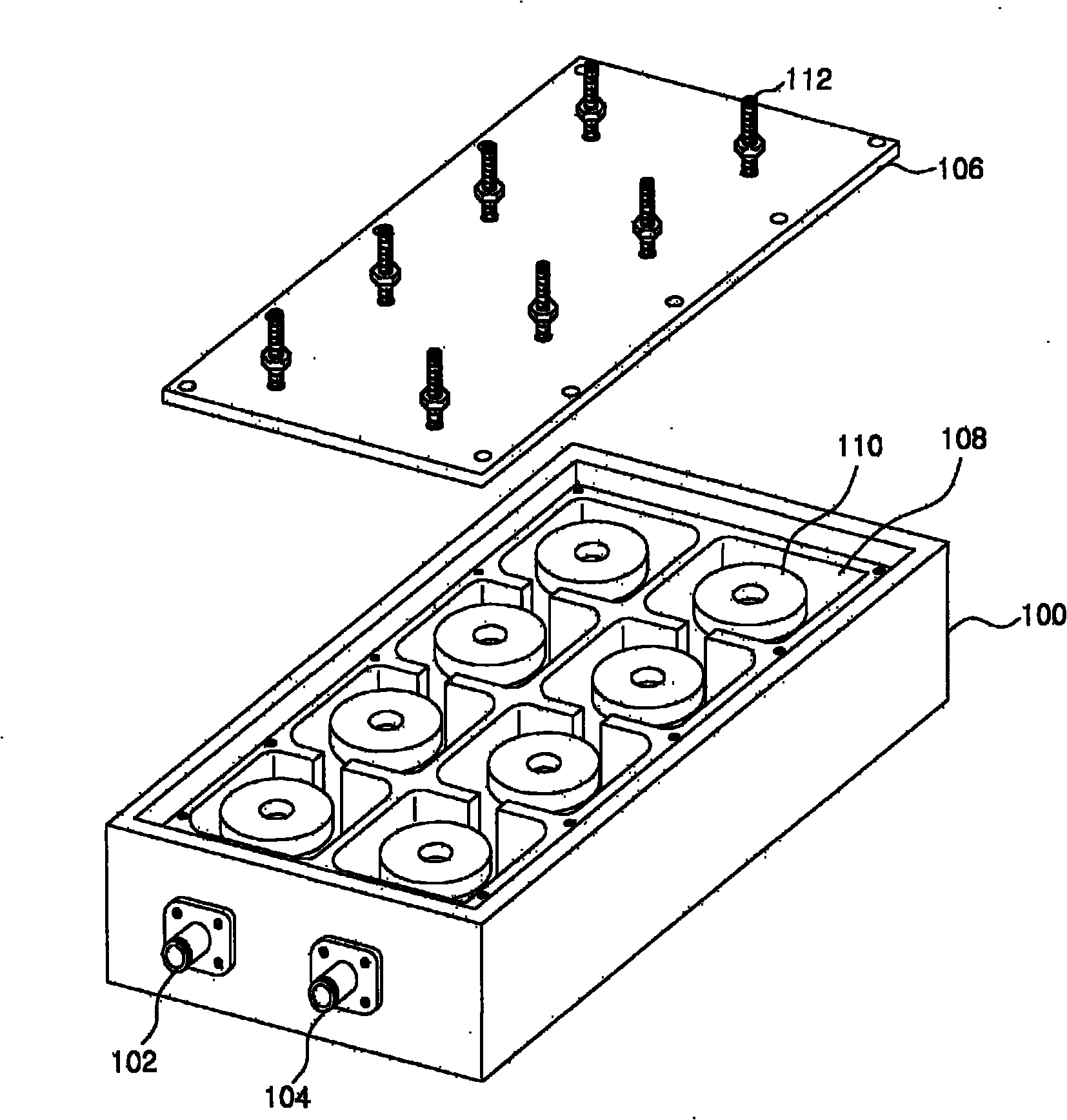 Frequency tuneable filter using a sliding system