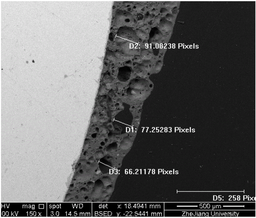 Small-aperture inorganic coating layer used for steel bar anticorrosion, and coating method thereof