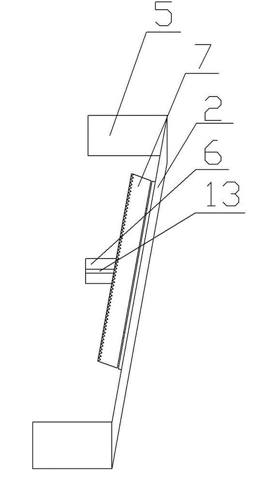 Sliding block type slide cleaning device