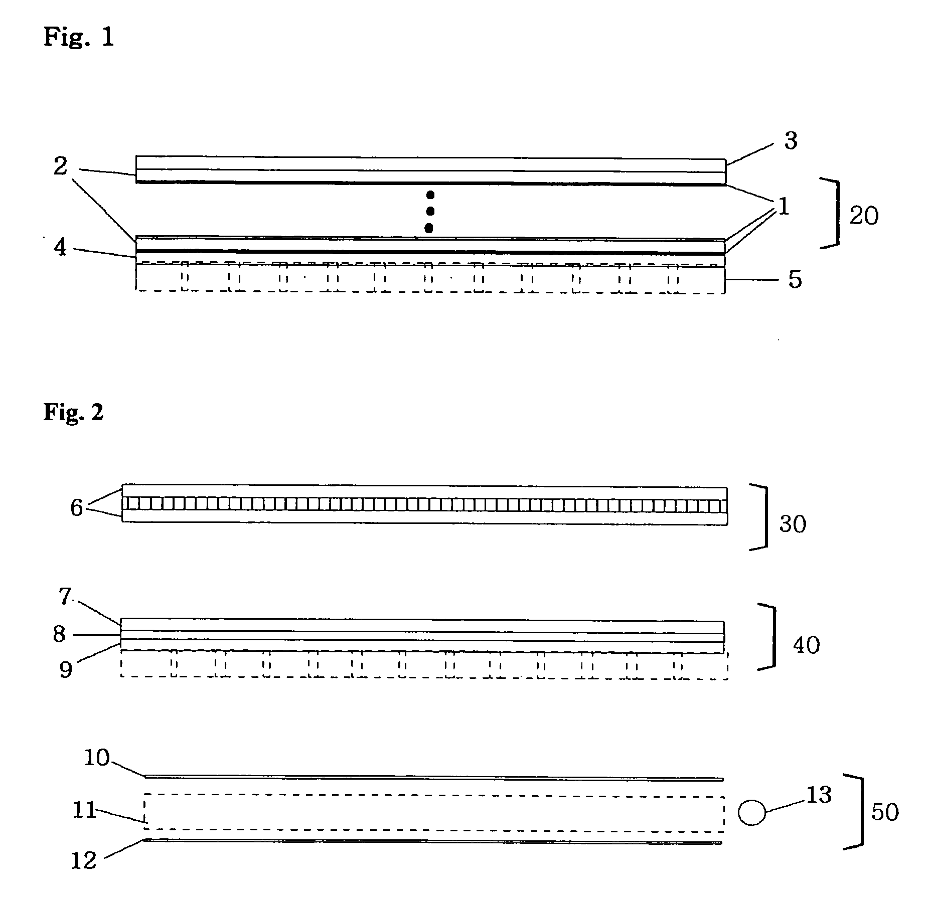 Prism-patterned broadband reflective polarizer for liquid crystal display