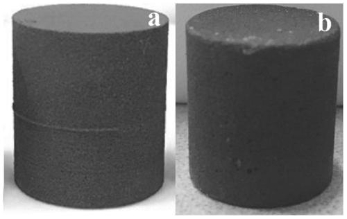 Preparation method of a paraffin/iron tailings ceramic composite phase change energy storage material by melt infiltration