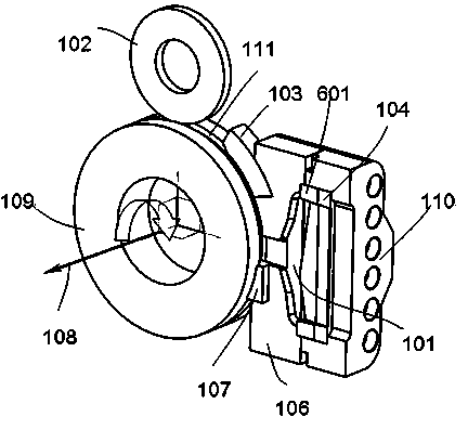 Continuous extrusion machine with symmetry plane of large surfaces of expanded cavity perpendicular to axis of extrusion wheel