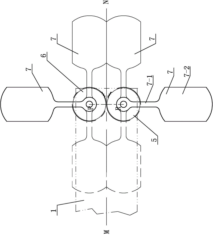 Horizontal rotation type movable counter weight mechanism