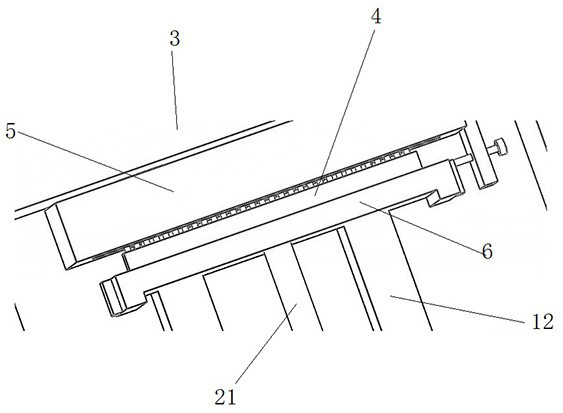 An easy-to-operate needle row replacement device for a carding machine