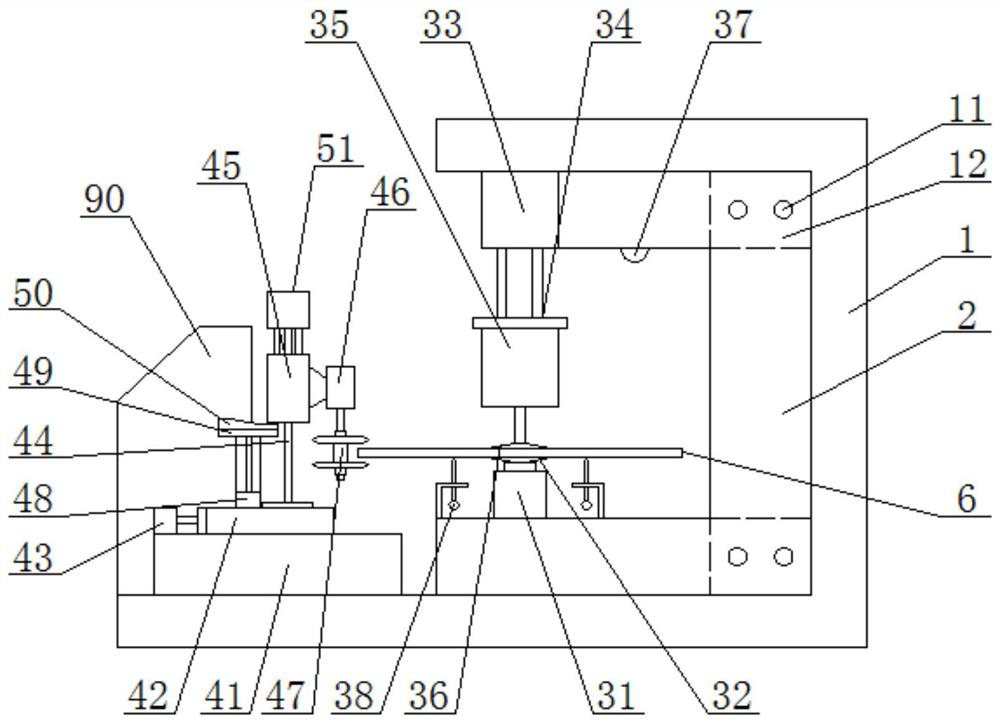 Edge grinding device and glass edge grinding method applicable to various shapes of glass