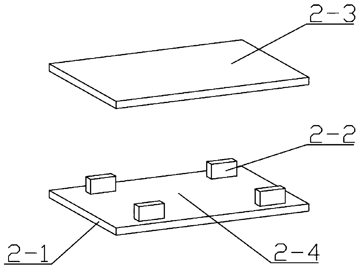 An online automatic detection device for packing belt skewness