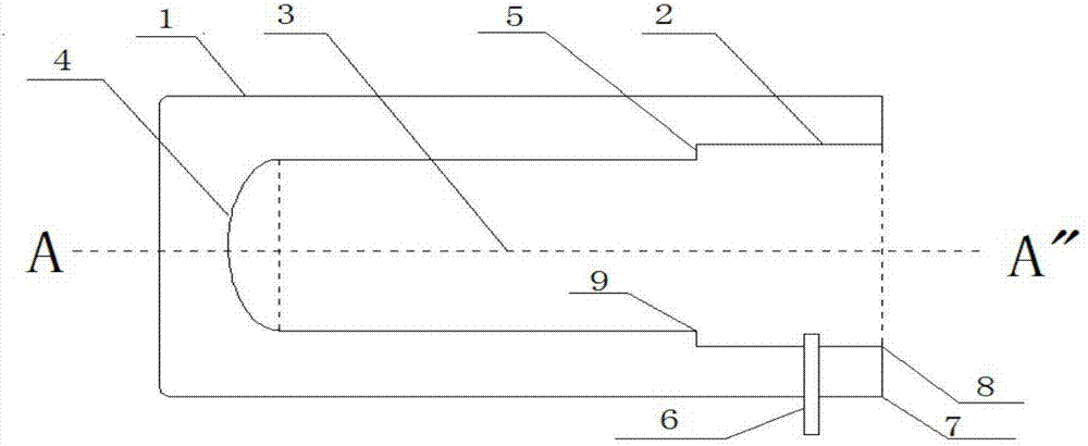 Device capable of enhancing reflection signals at bottom end of anchor rod and detection method adopting device