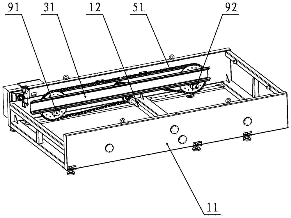 Chain transmission type lifting pallet changer