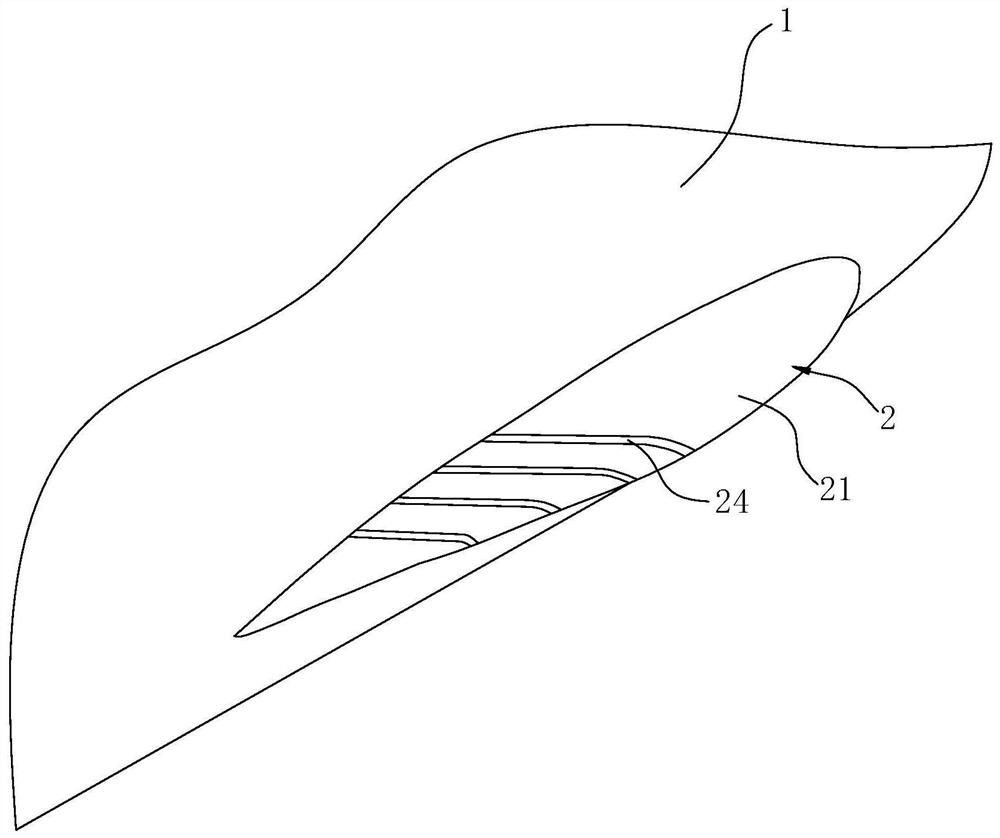 A ship's ice-breaking device and a ship including the same