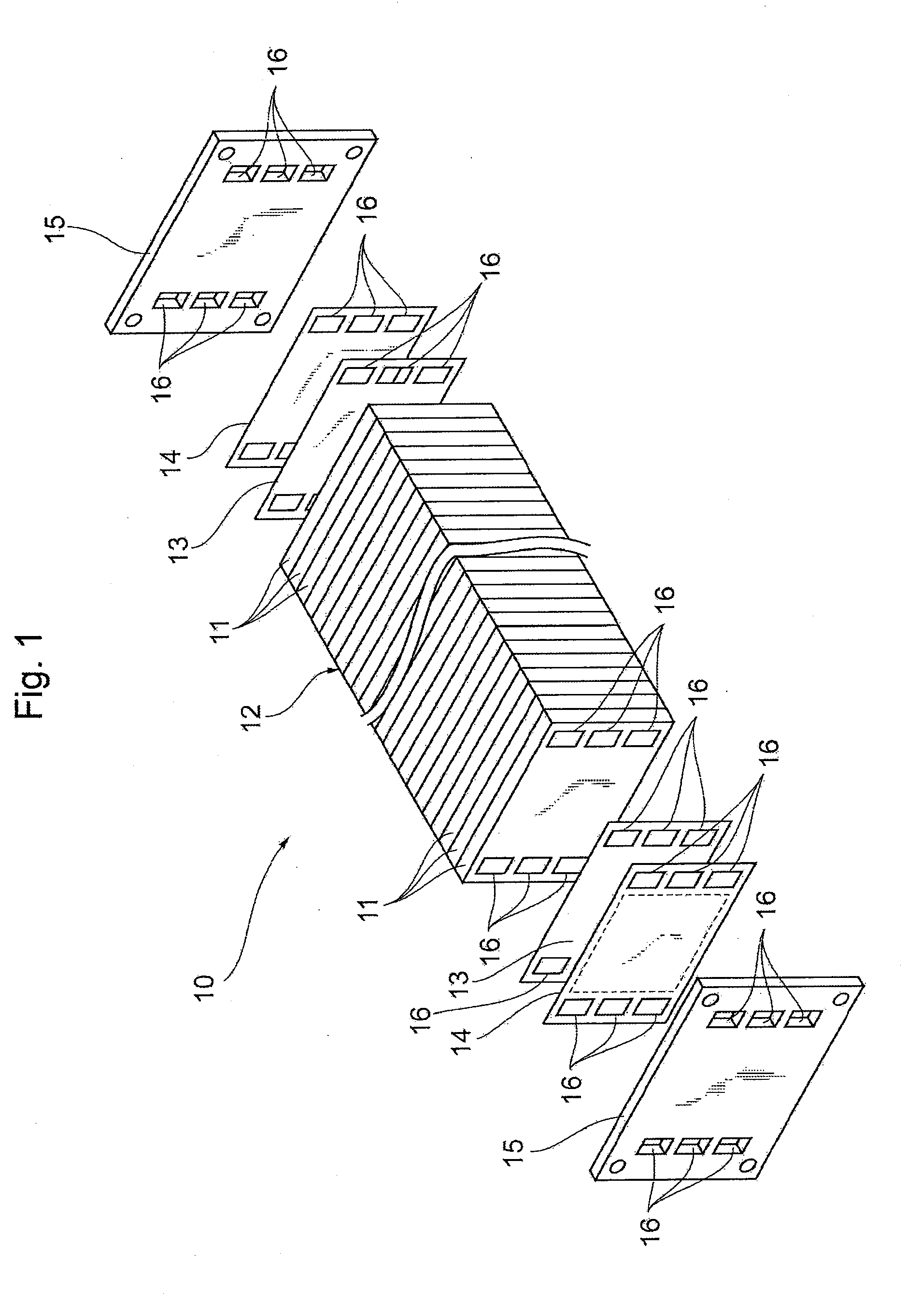 Plate member for fuel cell, manufacturing method of the plate member, and fuel cell